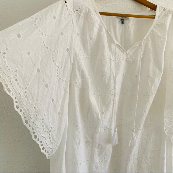 Catherines White Tasseled Floral Embroidered Top - Picture 2 of 11